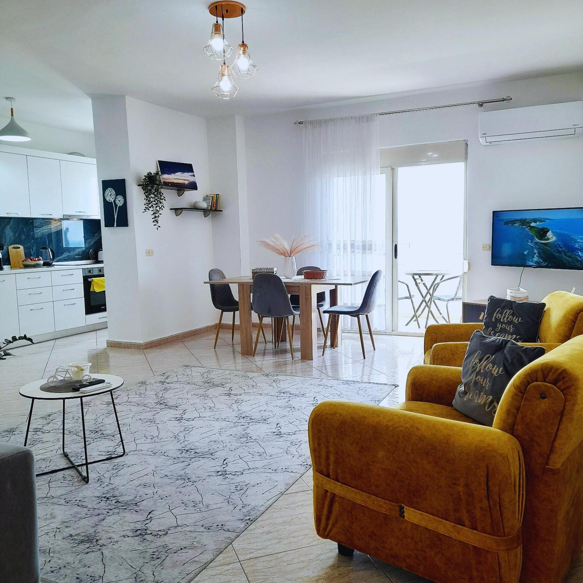 Port View Apartment Durres